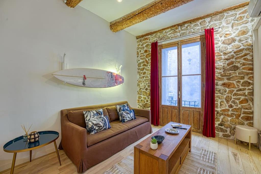 New - 1 Bed Apt Central Antibes Buitenkant foto