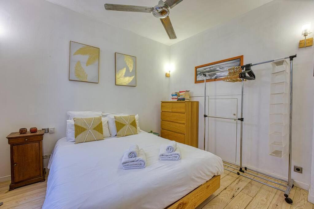 New - 1 Bed Apt Central Antibes Buitenkant foto