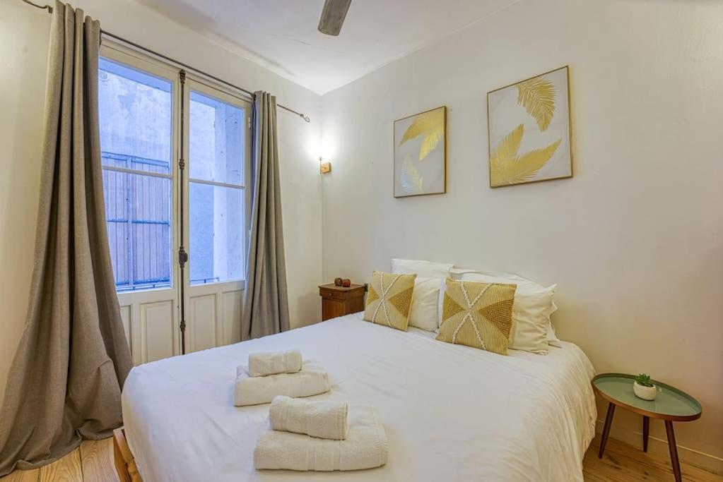 New - 1 Bed Apt Central Antibes Buitenkant foto