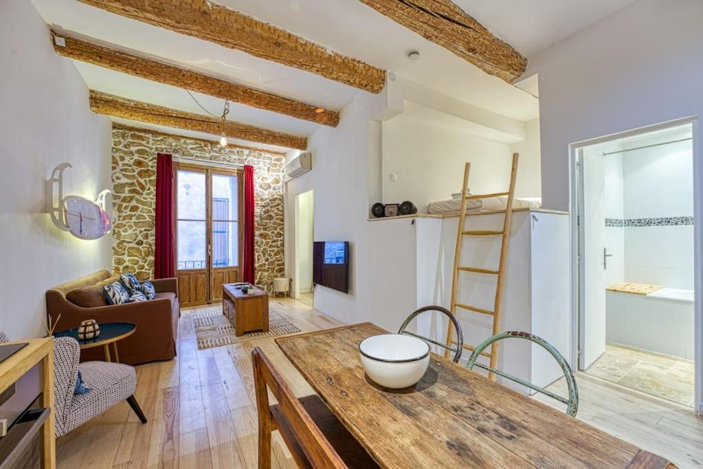 New - 1 Bed Apt Central Antibes Buitenkant foto